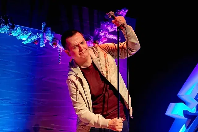 Eden Voss - comedian