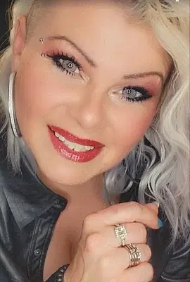Jennifer Stanley (1BadMamaJama) - comedian