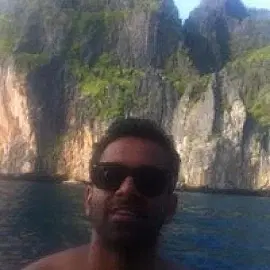 Paz Muthu