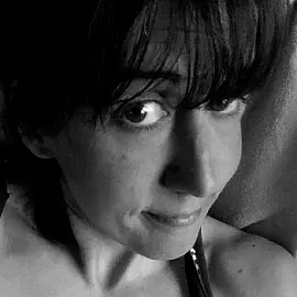 Vikki Llobera - comedian
