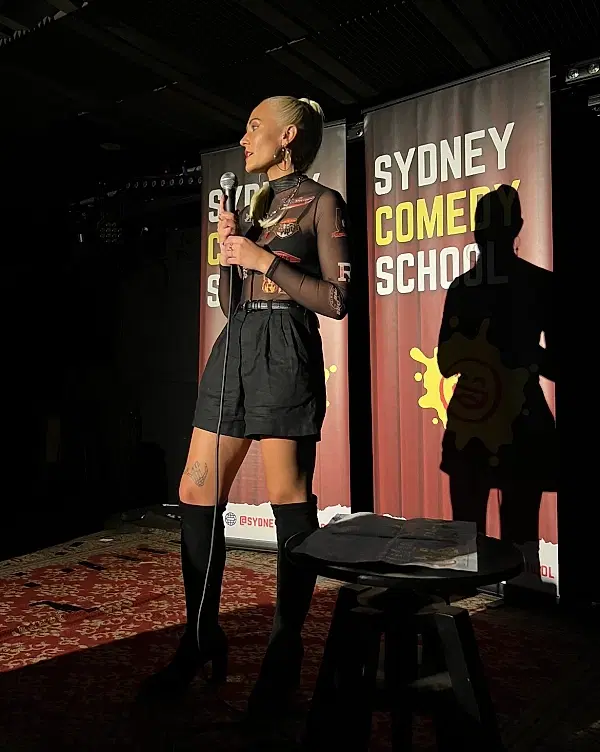 Zoe Sheehan photo