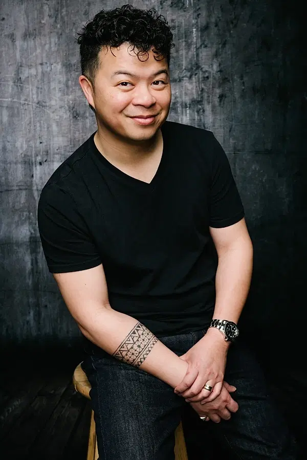 Loy Lee photo