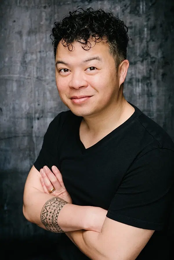 Loy Lee photo