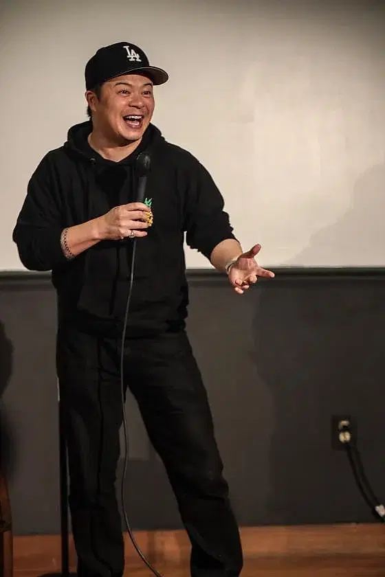 Loy Lee photo