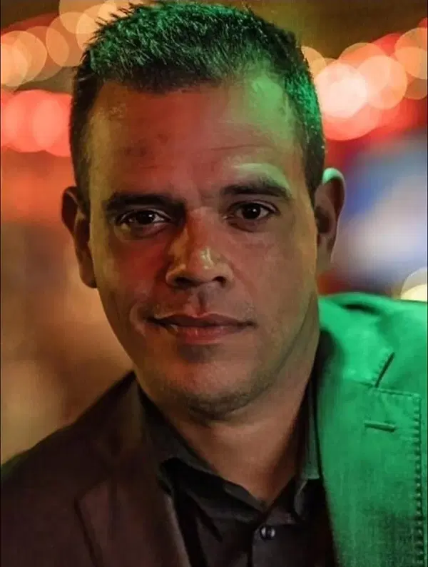 ComedianDAVIANVELEZ photo